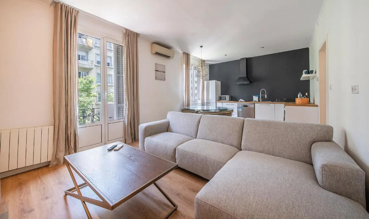 You Stylish Diagonal Apartments Barcelona Espanha