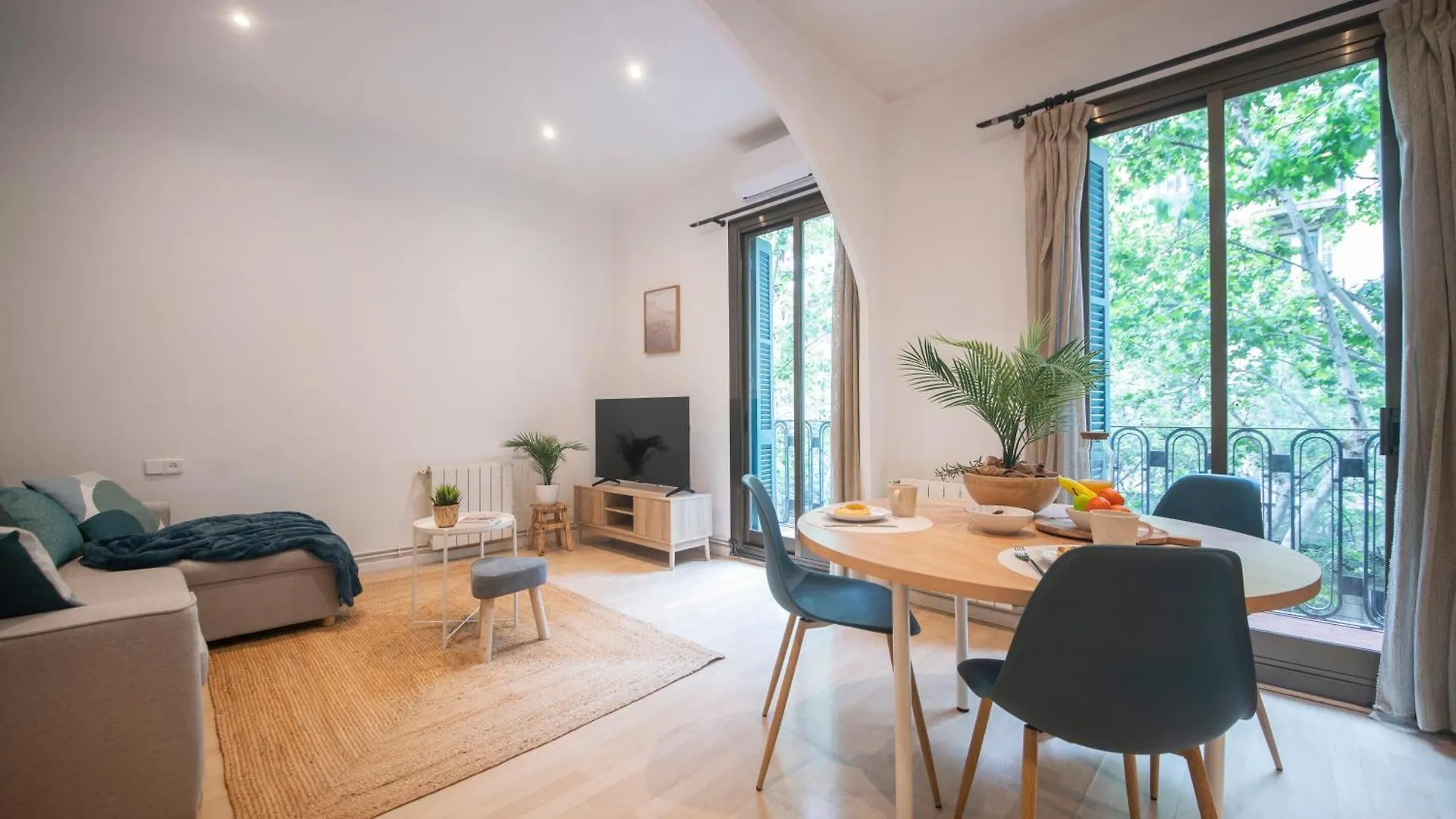 You Stylish Diagonal Apartments Barcelona