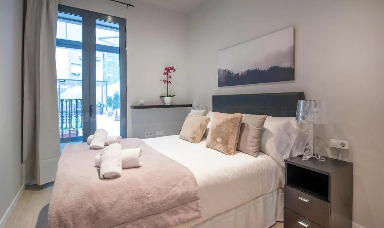You Stylish Diagonal Apartments Barcelona 0*,  Espanha